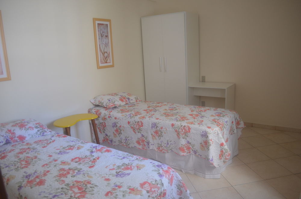 Victoria Aparthotel